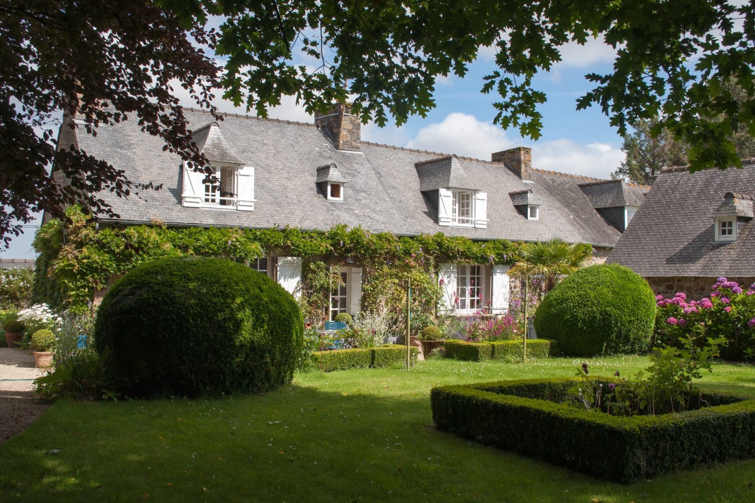Château D'uzer Maison D'hôtes D'amis De Famille