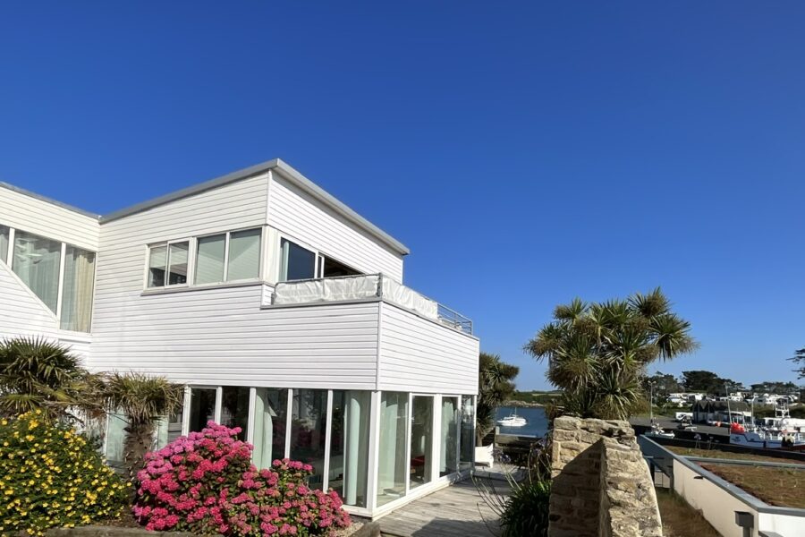 Villa Mélanie sur le port  de Moguériec