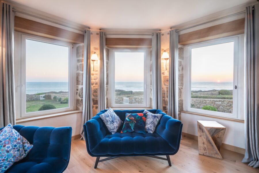 luxury-sea-side-holidays-gorgeous-sunset-close-up-large